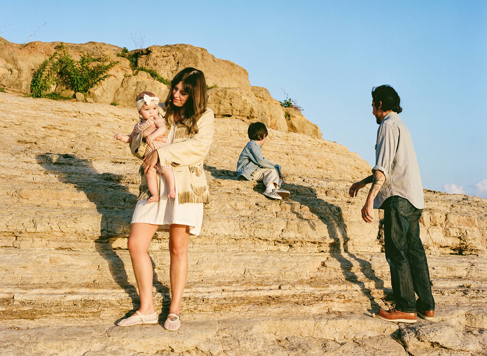 ilm family photographer Rockledge Park Grapevine Texas analog film golden hour water